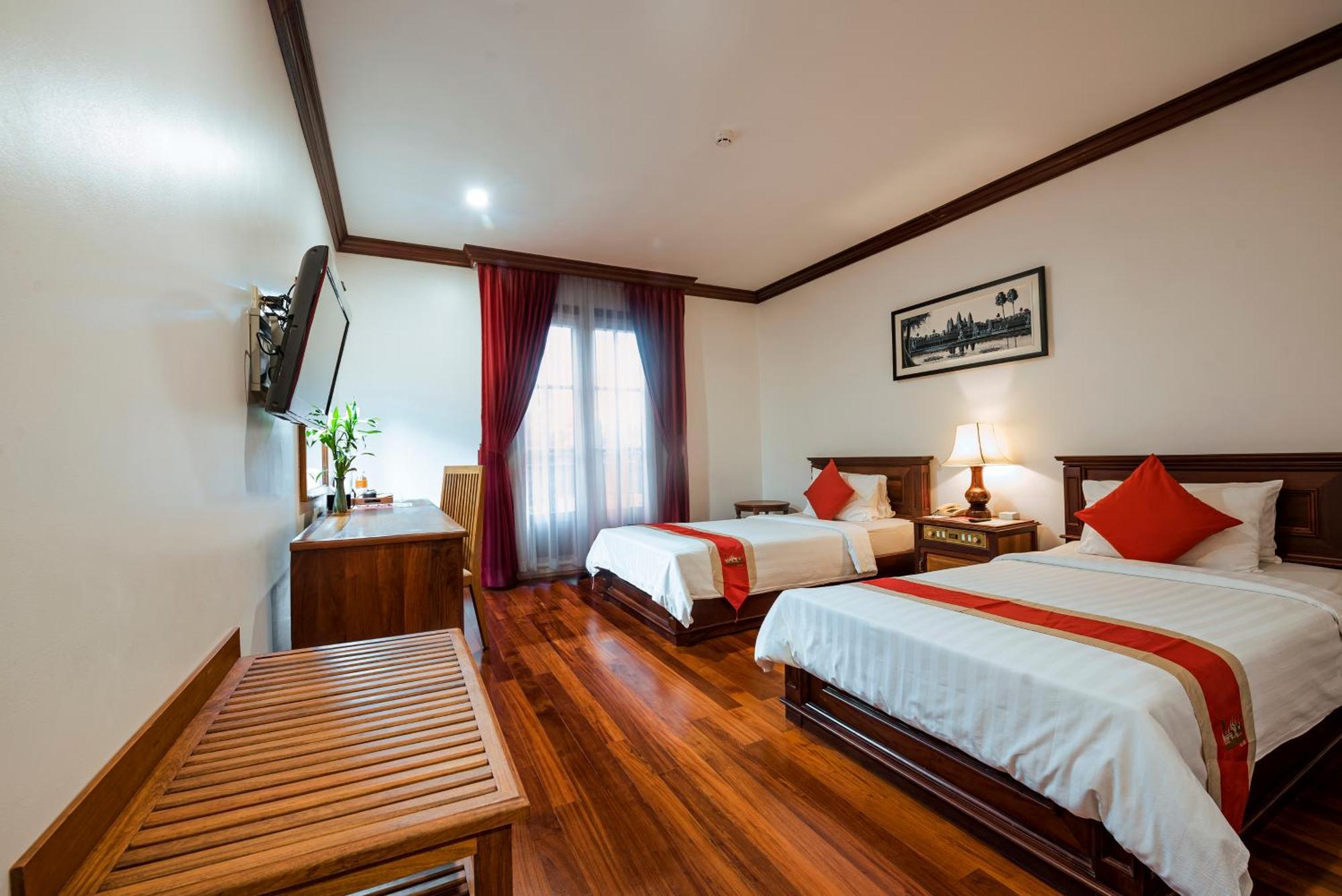 Royal Crown Hotel Siem Reap Exterior foto