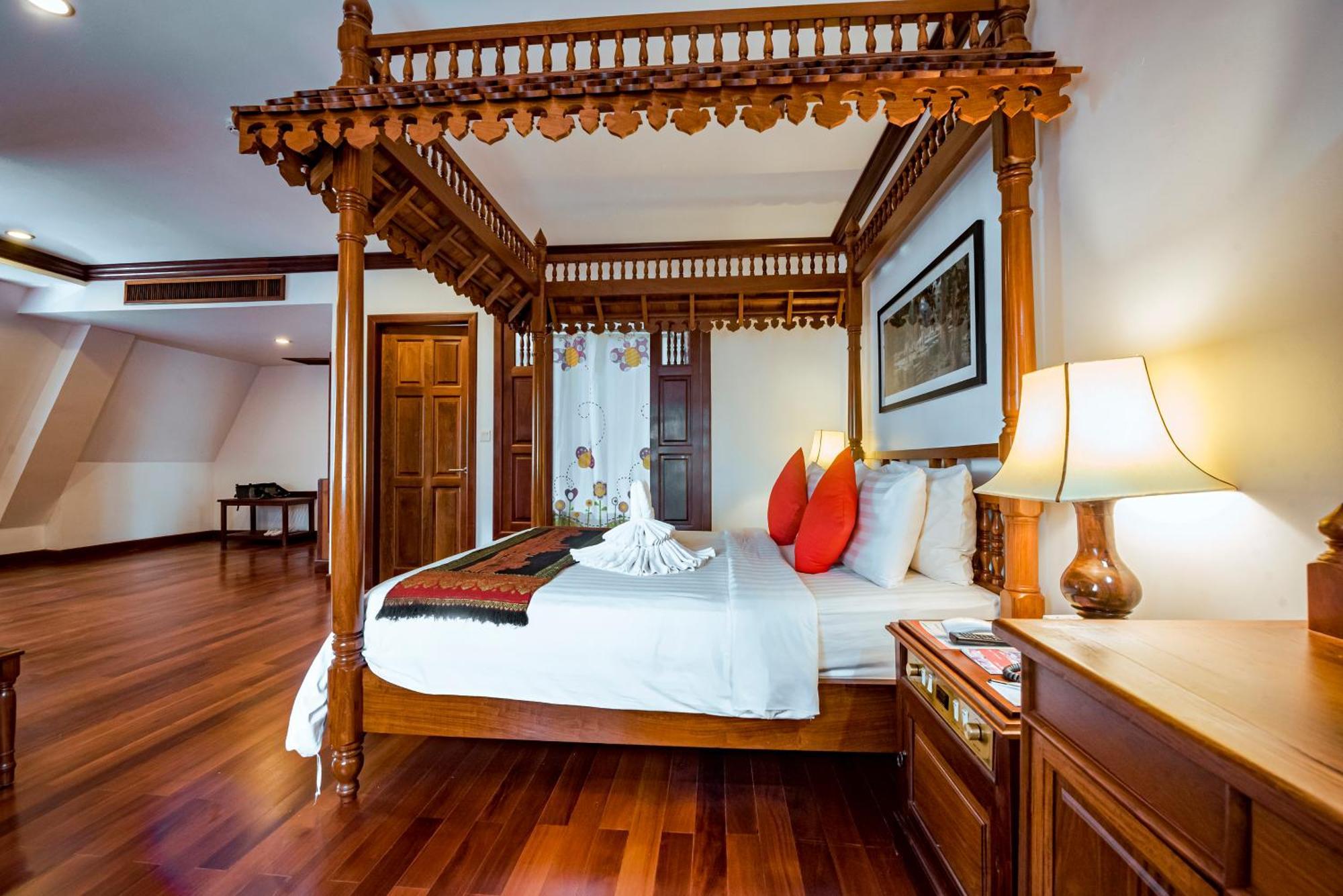 Royal Crown Hotel Siem Reap Exterior foto